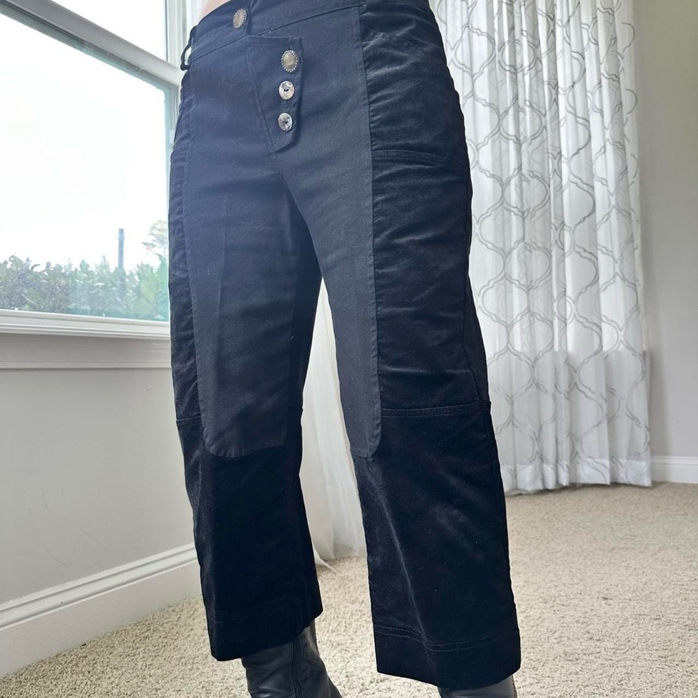 Velvet Capri - Picture 6 of 7